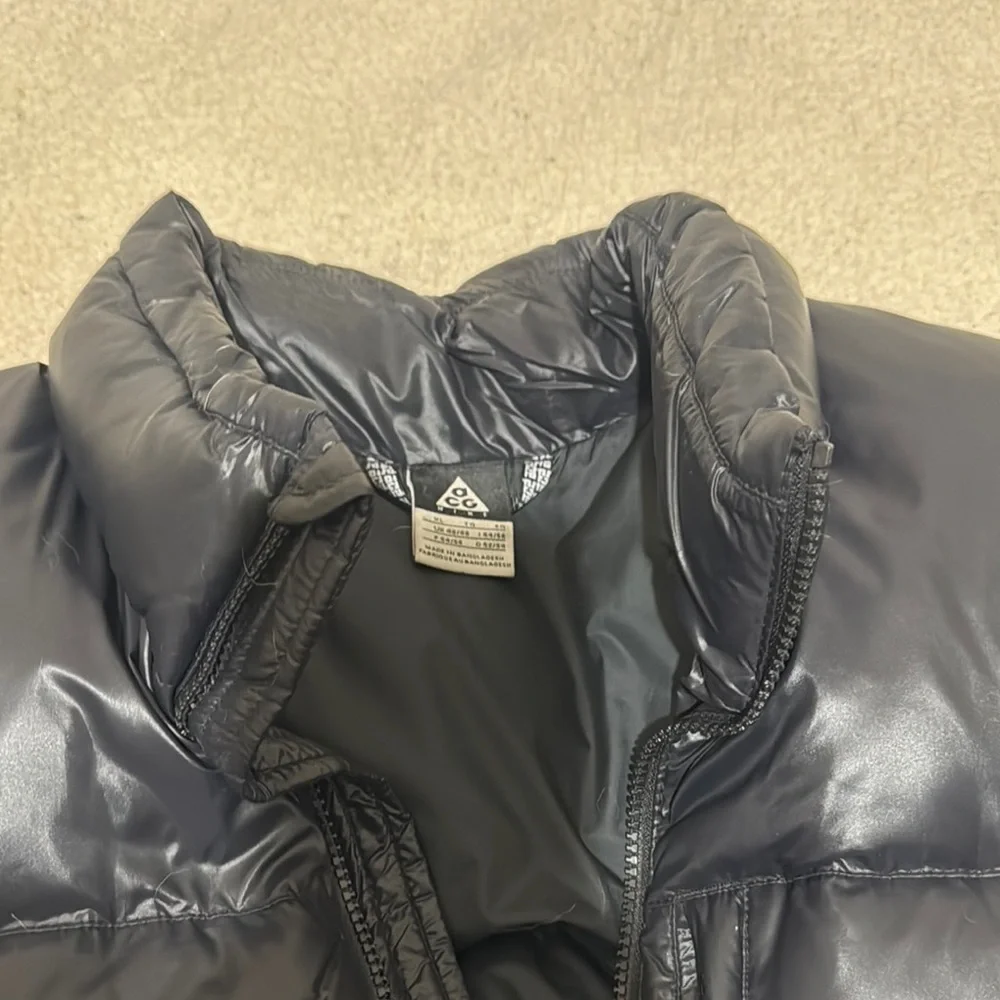 Black Puffer Vest - Picture 8 of 8